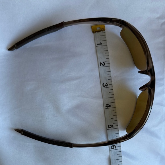 Brown Oakley Bottle Rocket Sunglasses with Tinted Lenses - Picture 4 of 11